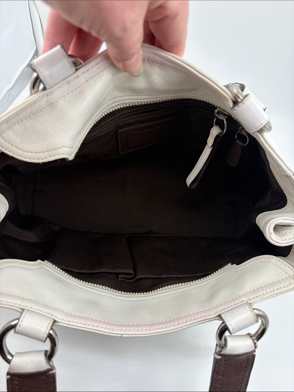 Coach Cream Leather Dual-Pocket Shoulder Bag with Silver Hardware - Picture 7 of 11